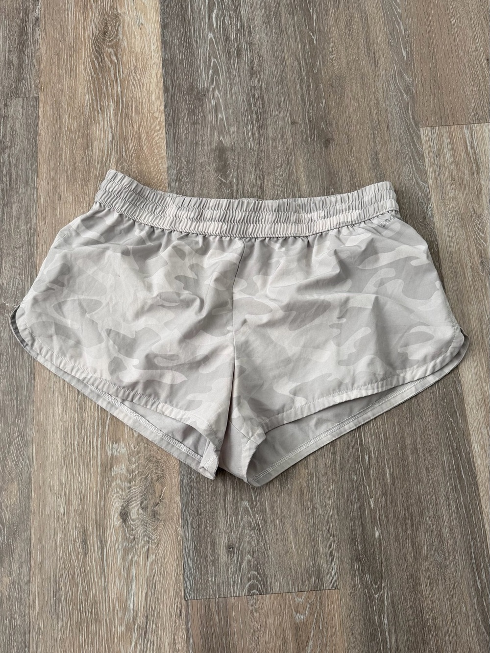 DSG Women's Light Gray Camo Athletic Shorts